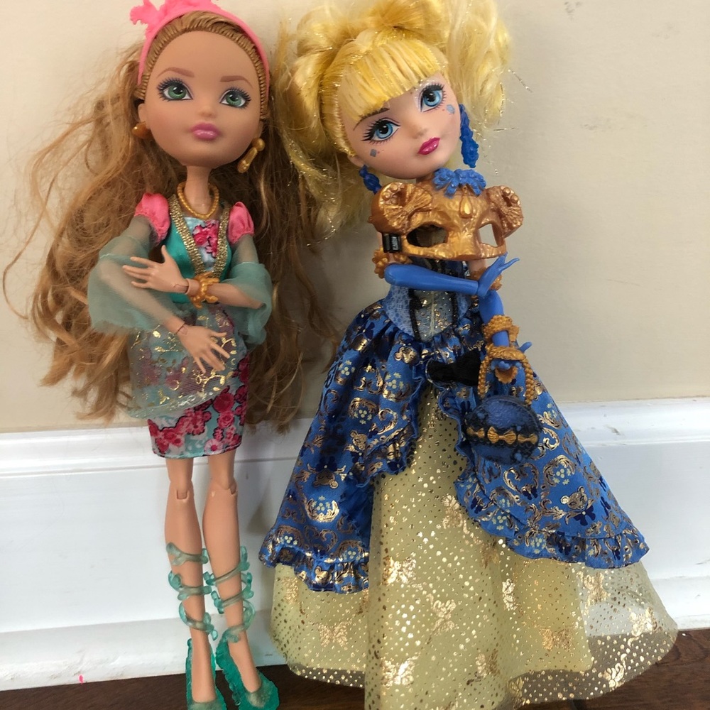 Ashlyn Ella and Blondie Locks Ever After High